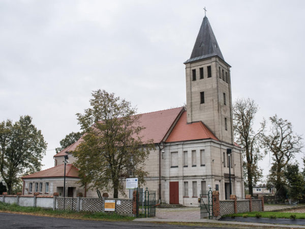 Szaradowo: kościół pw. św. Mikołaja Biskupa